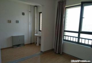 (单间出租)花园路 次卧带阳台 有独立厨房 里面家具家电齐全 不来就是亏 - 济南28生活网 jn.28life.com