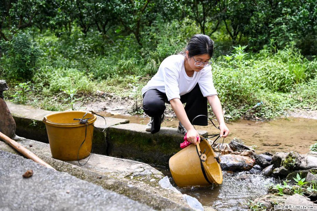 全网追的“扁担女孩”，找了一份暑假工，时薪12元 - 济南生活资讯 - 济南28生活网 jn.28life.com