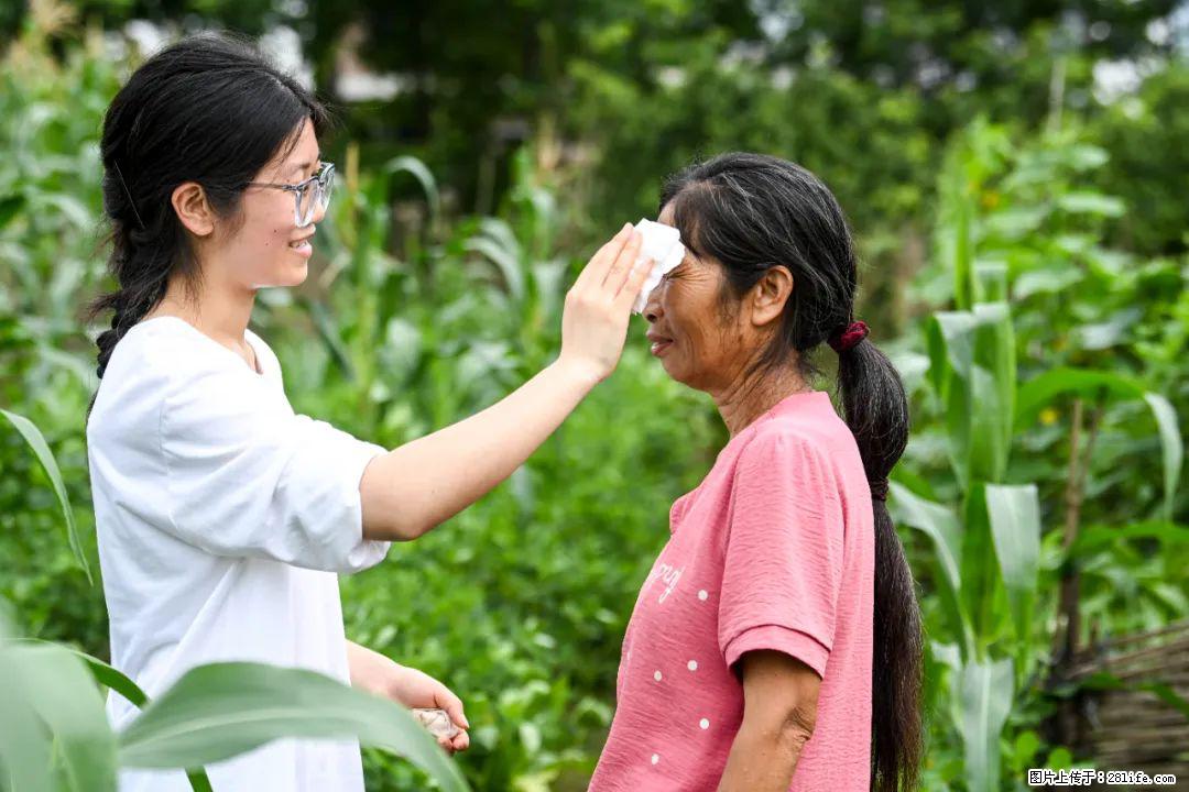 全网追的“扁担女孩”，找了一份暑假工，时薪12元 - 济南生活资讯 - 济南28生活网 jn.28life.com